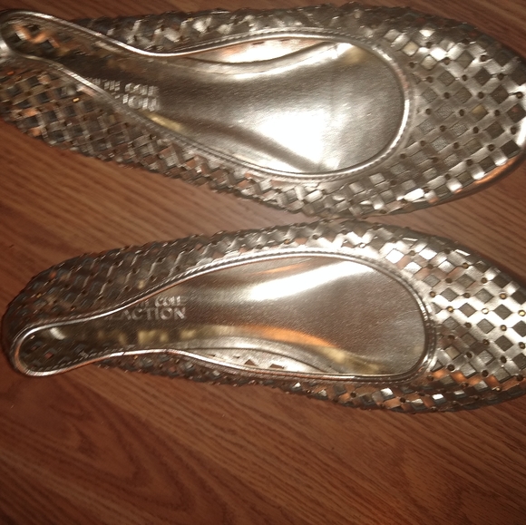 Kenneth Cole gold slip ons
